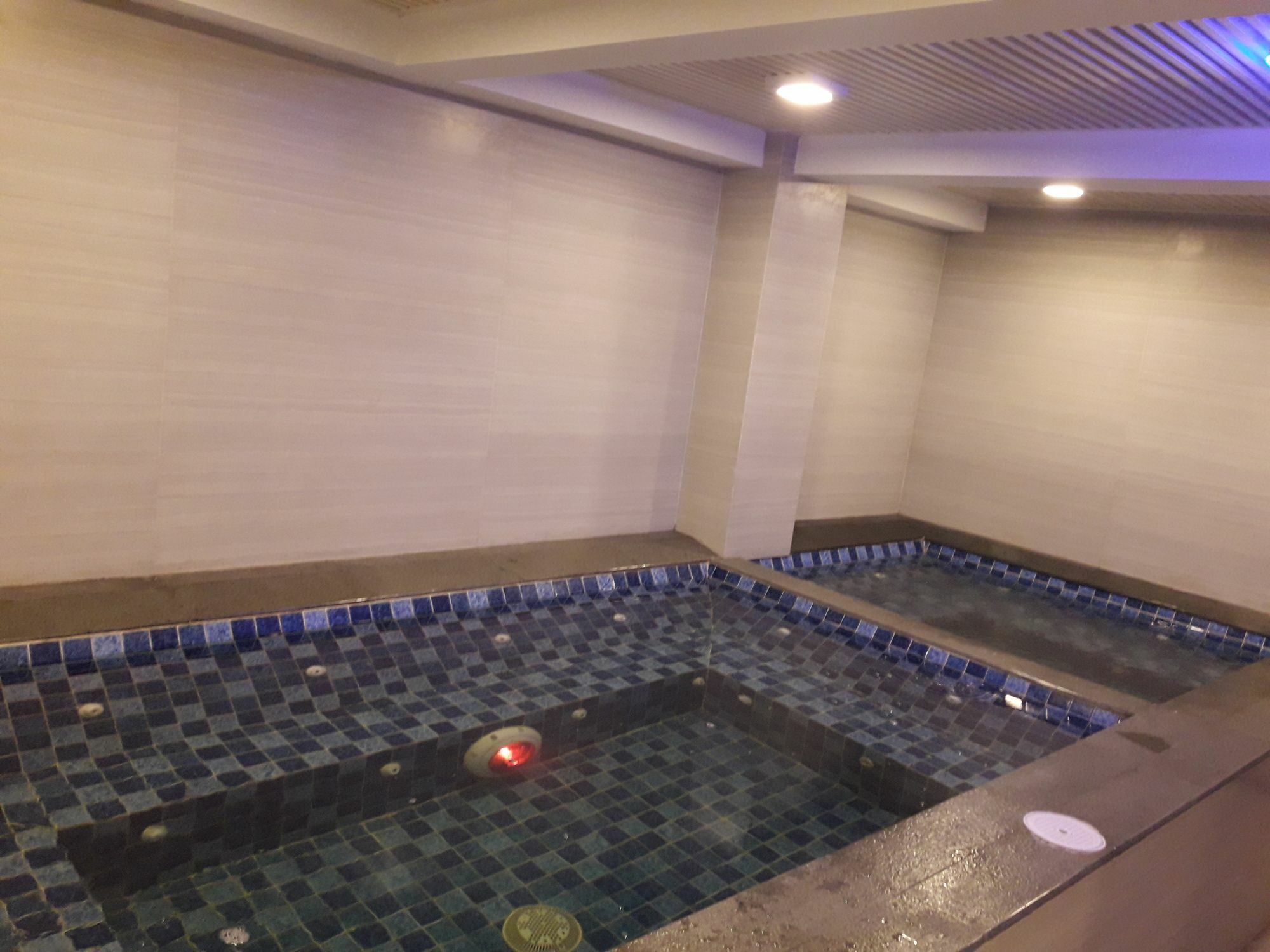 Pyramid Hotel Banjarmasin (South Kalimantan)